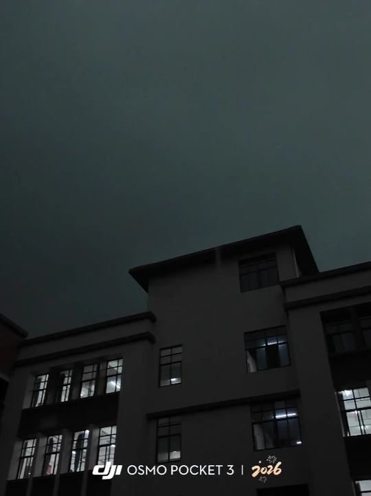 [04.17下午]湛江的天空秒变黑夜 #湛江暴雨 #大疆pocket3
